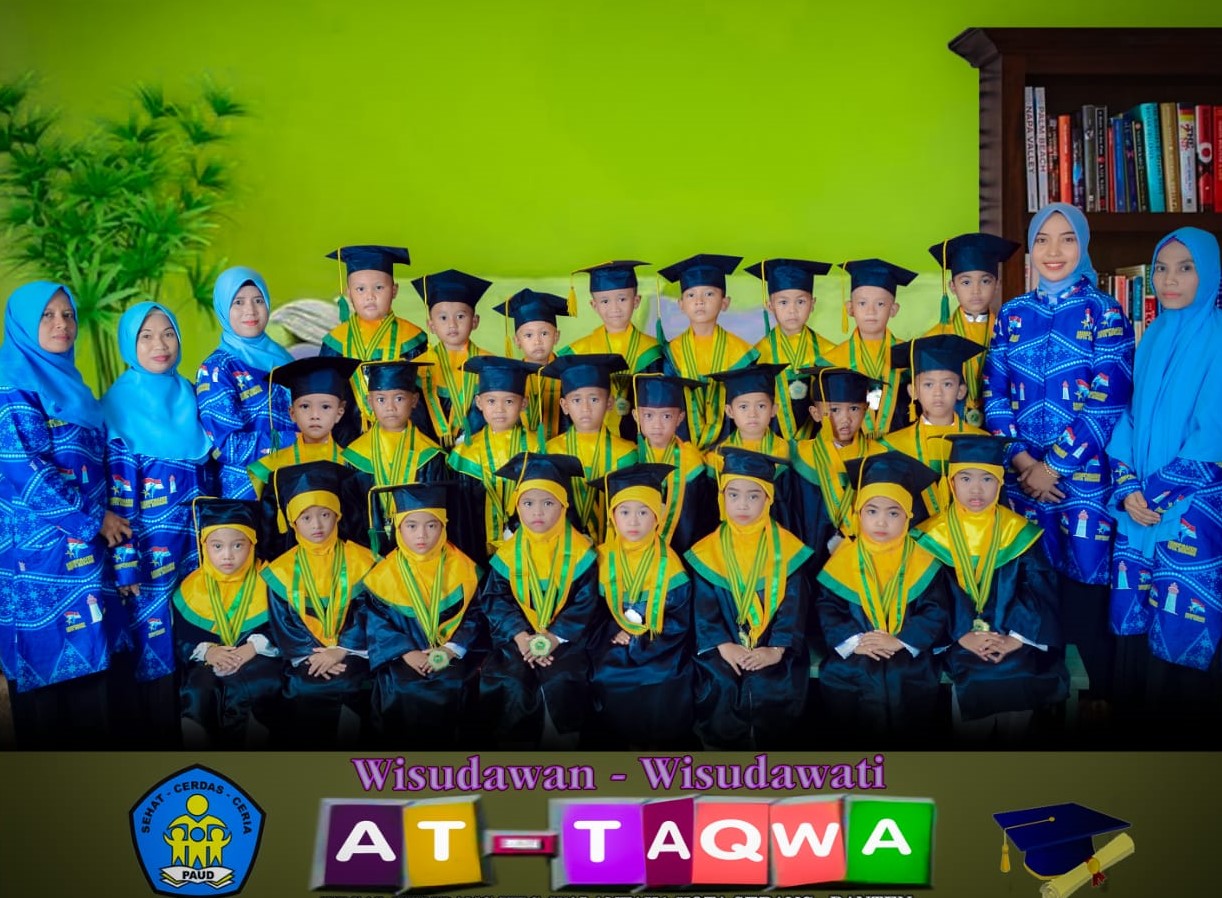 Anak-anak PAUD At-Taqwa sedang belajar dan bermain